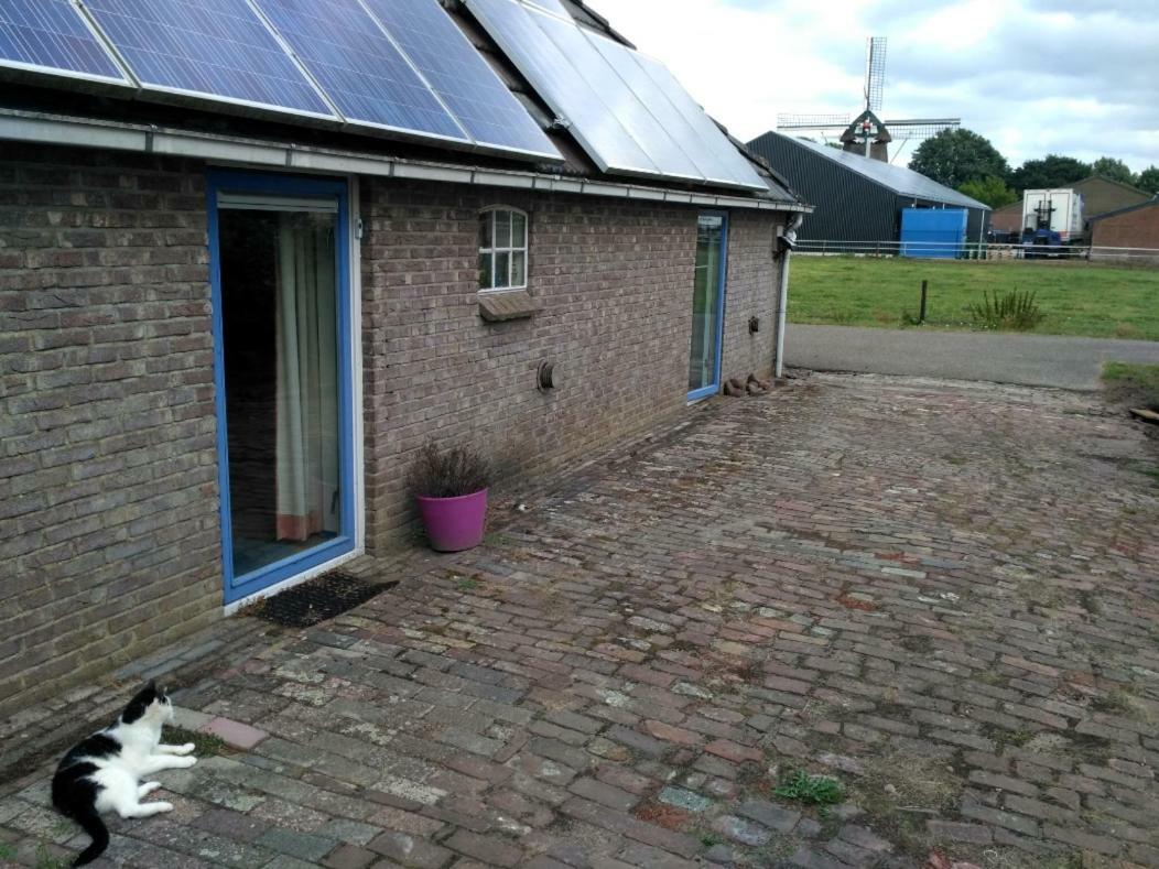 Appartement Logeerruimte In Gerenoveerde Boerderij In Wachtum Extérieur photo